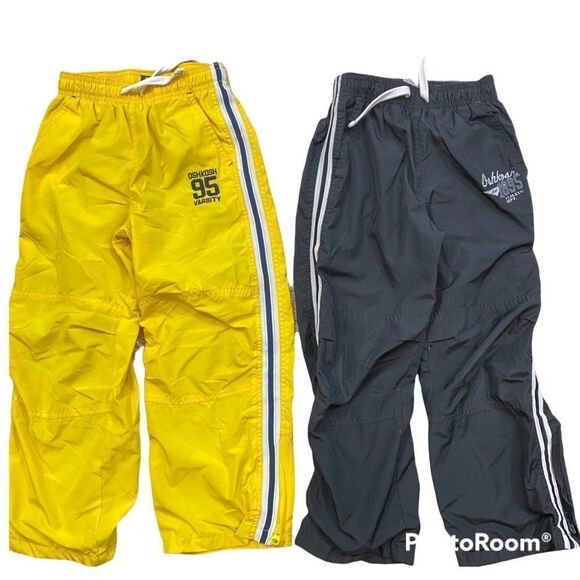 Boys Size 7 Osh Kosh Lot Includes 2 Pants 1 Sweater, 2 Tee Shirts - Picture 7 of 13